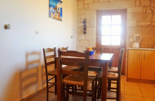 Kokkinon Khorion Villa | Stunning Villa with Private Pool & Ocean Views - Guest Rated 9.8