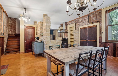 Dubuque House | Stone Cliff Manor- historic home with unique history. Perfect for large groups