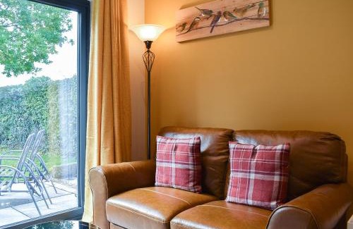 Ashover House | Exceptional Stone Cottage: Child-Friendly Retreat