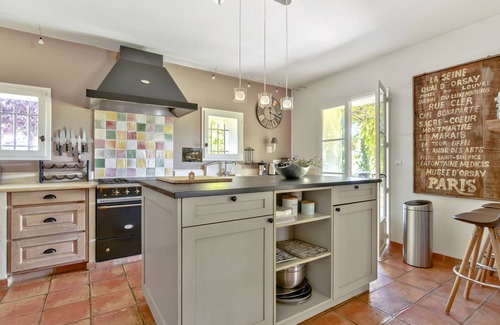 Aix-en-Provence Other | Idyllic Stone Farmhouse Near Alpilles with Pool & Spa