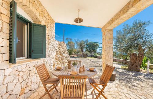 Torre Vado House | Pet-Friendly Stone Hill House: 4-Star Guest Rated Perfection