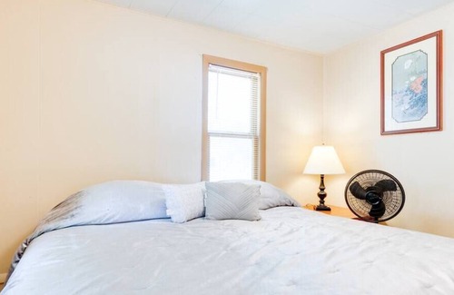 Camdenton Cottage | Stone House at BonAire Resort
