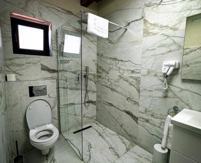 Bran Villa | Top-Rated Stone House Bran: Family-Friendly Retreat