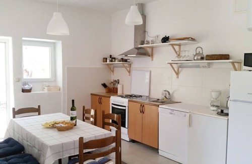 Milna House | Beachfront Stone House on Hvar - Guest Rated 10/10