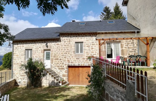Saint-Leger-de-Peyre House | Discover Stone House: Family-Friendly Stay in Saint Léger