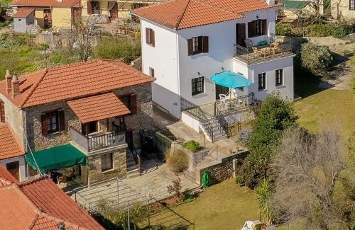 Lafkos House | Scenic Stone House with Ocean View in Lafkos Pelion