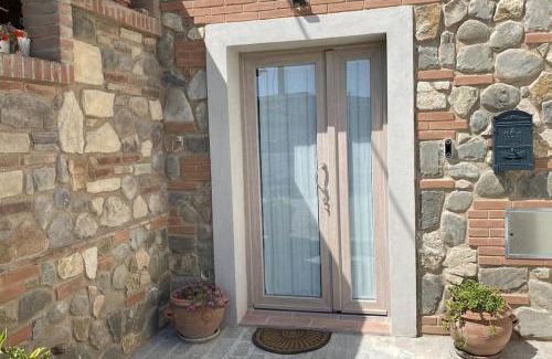 San Rocco House | Inviting Stone House: Family-Friendly Getaway Awaits