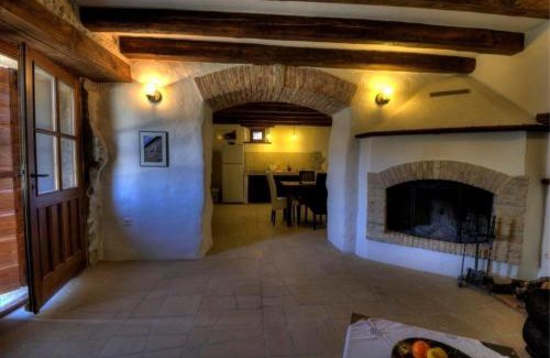 Kotli House | Cozy Retreat in Kotli with Pool, Garden & BBQ Area