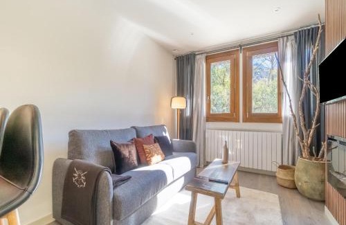 Benasque Apartment | Stone House near Cerler Ski Resort, cleaning included