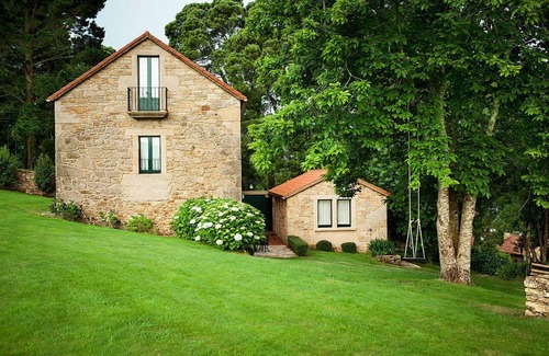 Laxe House | Restored Stone House Surrounded by Nature’s Beauty