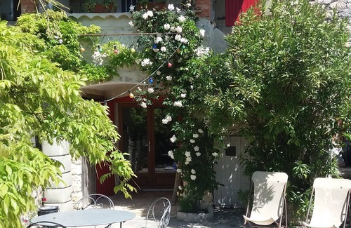 Saint-Theodorit House | Stone house with swimming pool between the sea and the Cevennes mountains