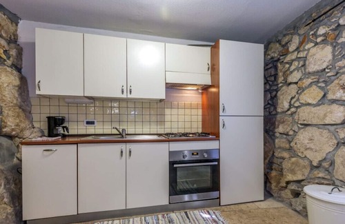 Sucici Villa | Stone House Zijavica by Villas Guide