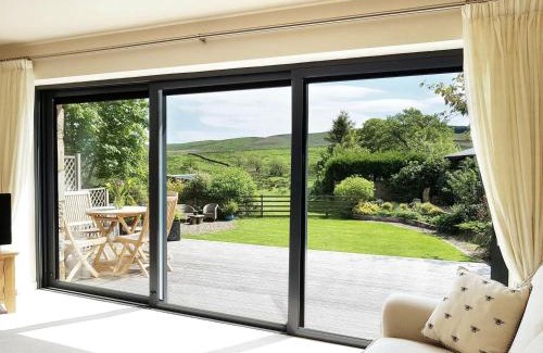 Harrop Fold House | Experience Elegance at Stone Mouse Cottage – 5-Star Retreat