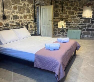 Olympi Apartment | Stone Olympi Lodges - Chios Cozy Hideaways