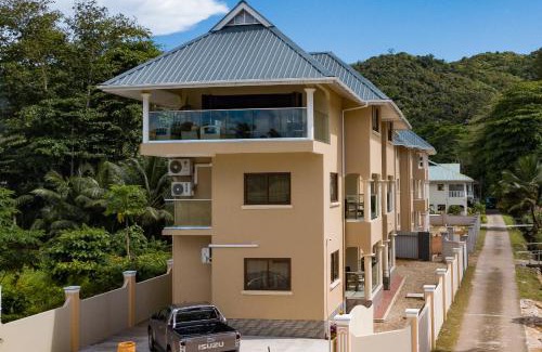 Grand Anse Apartment | Inviting Stone Self Catering Apartment with Ocean View