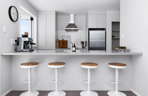 Havelock North House | Convenient Stay Near Havelock North Village for Families