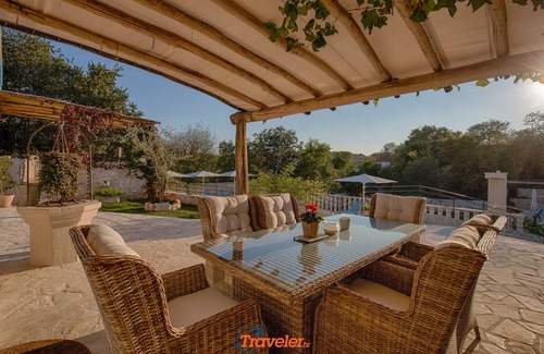 Gabonjin Villa | Enchanting Stone Villa with Heated Pool and Large Garden