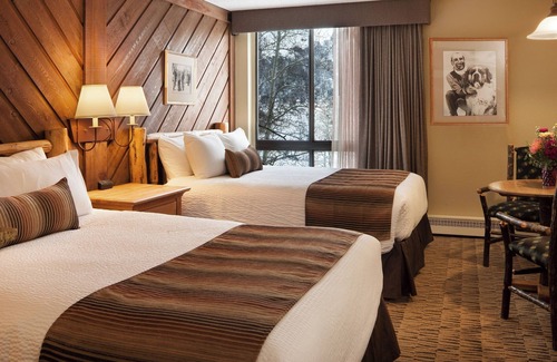 Snowmass Village Hotel | Relax at Stonebridge Inn with Spa, Pool & Family-Friendly Amenities