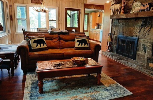 Fleetwood House | Family-Friendly Retreat with River Access and Game Room