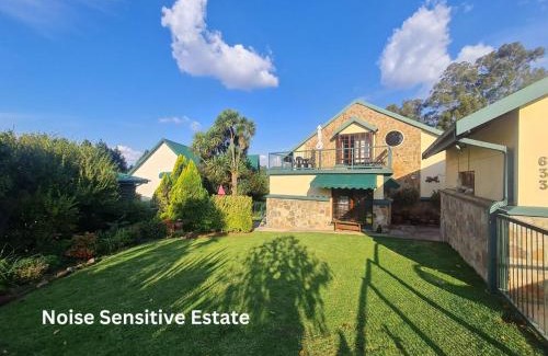Dullstroom House | Family-Friendly Stonefields 4 Bedroom Retreat Awaits You