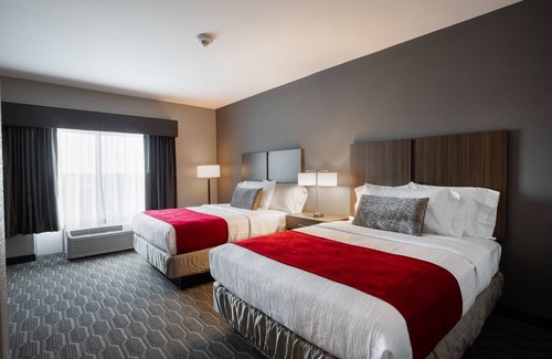 Lawrence Hotel | Discover StoneHill Lawrence: Guest Rated 9.2, Family Friendly