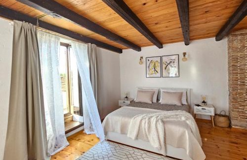 Krmed House | Relax at Stonehouse Ana with Jacuzzi in Rovinj-Krmed