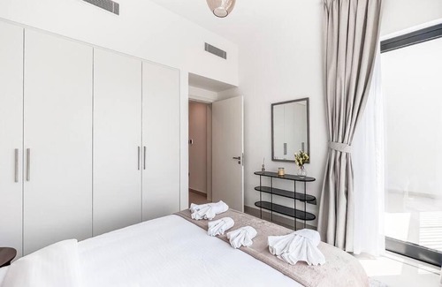 Dubai Villa | Elegant 3 BR Villa with Pool in Arabian Ranches