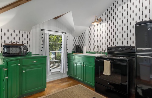 Stonewall House | Cozy Stonewall Bungalow 4 with Child-Friendly Amenities