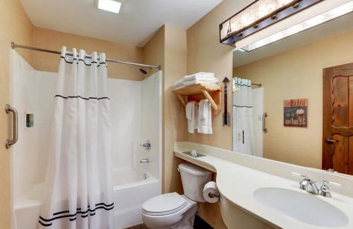 Columbia Hotel | Pet-Friendly Stoney Creek Hotel Columbia with Ocean View