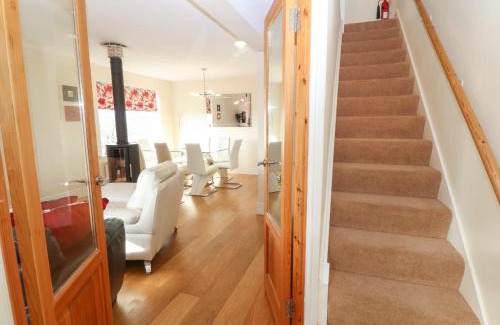 Harlech House | Discover Stoneycroft: 4-Star Pet-Friendly Retreat