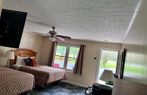Valley Creek Run Hotel | Affordable Stony Creek Motel: Family-Friendly Getaway
