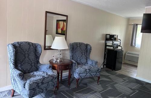 Valley Creek Run Hotel | Affordable Stony Creek Motel: Family-Friendly Getaway