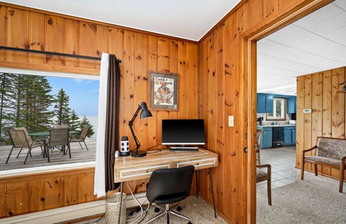 Two Harbors House | Inviting Stony Point Beach House with Lake Superior Views