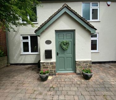 Quorn House | Discover Stoop Cottage - Family and Pet Friendly in Quorn