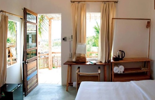 Ap Thien Ai Hotel | Stop And Go Lang Chai Bau Trang