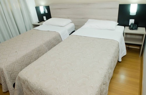 Belo Horizonte Hotel | Relax at Stop Inn Plus Pampulha: Family-Friendly with a Pool