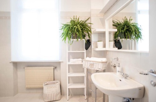 Venzone House | Family-Friendly Retreat at Stop & Sleep Venzone - 8.9/10
