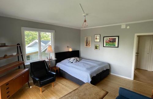 Vaxjo Apartment | Peaceful Getaway at Stor etta på lugna söder - Family-Friendly!