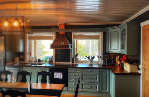 Atra House | Panoramic Views of Tinnsjøen in Family-Friendly Cabin