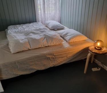 Forde Apartment | Welcoming 4-Bedroom Apartment in Central Førde