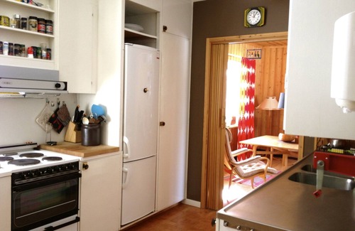 Arjeplog Municipality Cottage | Relax at Stora Björnstugan with Oceanfront Views & Spa