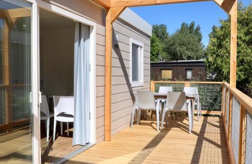 Rust House | Oceanfront Storchencamp Gästehaus: Family-Friendly Retreat