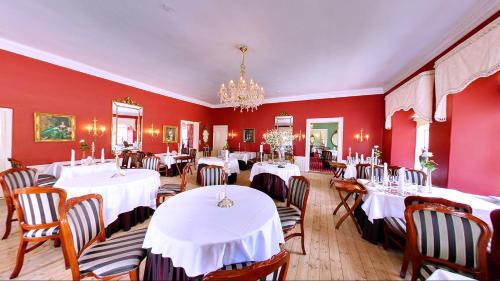 Store Restrup Hotel | Pet Friendly Store Restrup Manor House with Breakfast Included
