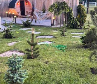 gmina Białaczow Ski Chalet | Cozy Storm Cottage: Pet-Friendly Retreat in the Countryside