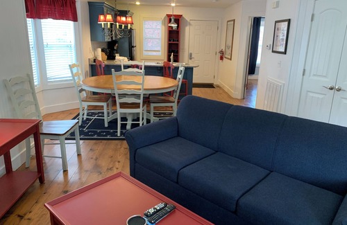Branson Cabin | Discover Stormy Point Village: Family Retreat with Pool & Spa