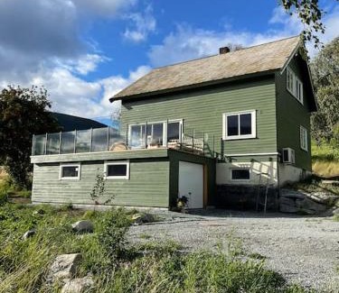 Skjaak House | Authentic House in Skjåk - Close to Lom with Family Amenities
