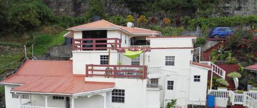 Canaries Villa | Relaxing Getaway at Story Villa: Ocean & Mountain Views