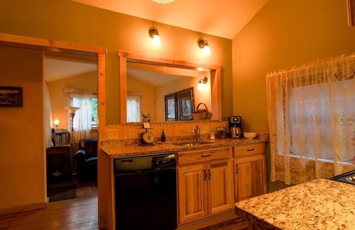 Estes Park Cabin | Exceptional Redemption Cabin: Mountain Guesthouse Retreat
