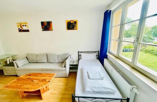 Stotteritz Apartment | Stötteritz Holiday Apartment: 3 Rooms with Balcony Access
