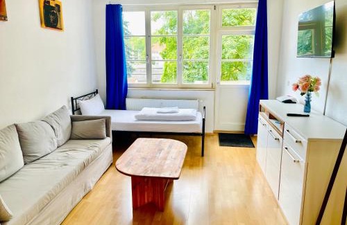 Stotteritz Apartment | Stötteritz Holiday Apartment: 3 Rooms with Balcony Access